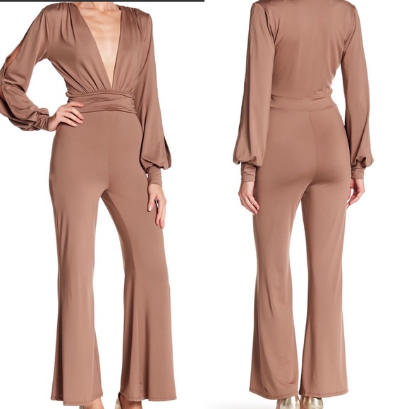 Split Sleeve Jumpsuit w/Deep V Neck & Flared Leg - Picture 5 of 6